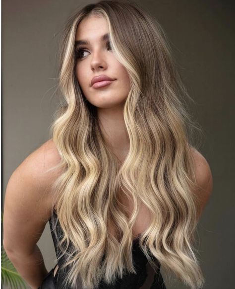 Blonde Money Piece, Fall Blonde Hair Color, Fall Blonde Hair, Summer Blonde Hair, Ombre Hair Blonde, Money Piece, Brunette Hair With Highlights, Fall Blonde, Honey Blonde Hair