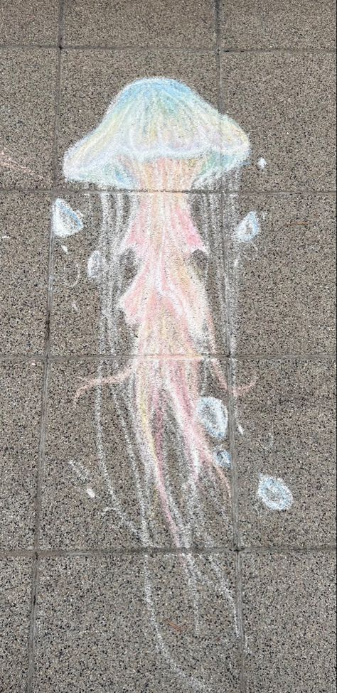 Oil Pastel Jellyfish, Jellyfish Graffiti, Chalk Jellyfish, Fun Chalk Art, Romantic Stuff, Chalk Ideas, Jellyfish Drawing, Chalk Wall, Sidewalk Chalk Art