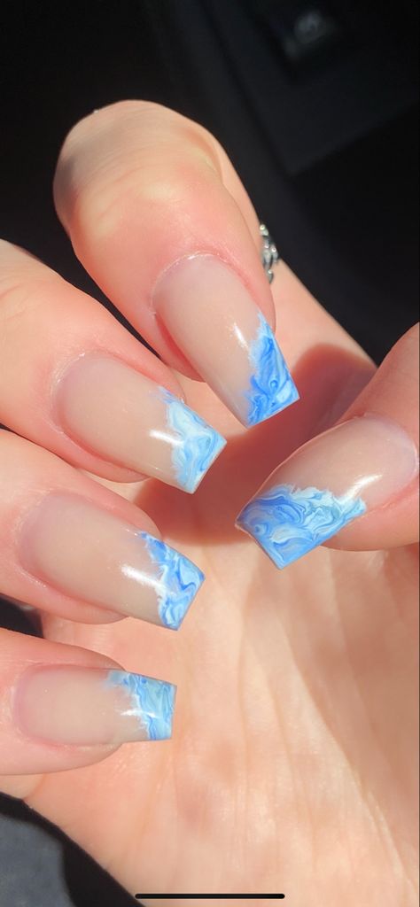 Blue Marble Ocean Nails Inspo Ideas Blue And White Marble French Tip Nails, Short Nail Inspo Summer Blue, Summer Holiday Nails Coffin, Marble Nails Summer Vibes, Cute Blue Nail Ideas For Summer, Light Blue Marble Nails Acrylic, Blue Ocean Nail Art, Ocean Themed Nails Acrylic, Obx Inspired Nails Acrylic