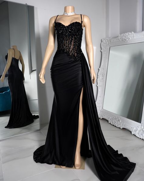 Last swipe is a video 😎 Tiana Gown in black is now in-stock and ready to ship! www.LyniraLabel.com Black Prom Dress Inspiration, Black Evening Dress Elegant, Black Prom Dress Long, Black Prom Dresses Long, Satin Black Dress, Gala Outfits, Matric Dress, Ball Outfit, Dinner Dresses