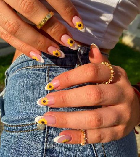 50 Sunflower Nail Designs To Carry Summertime In Your Hands - The Mood Guide Nails Sunflower, Sunflower Nail Designs, Cottagecore Nails, Sunflower Nail, Sunflower Aesthetic, Sunflower Nail Art, Sunflower Nails, Short Gel Nails, Blue Tips