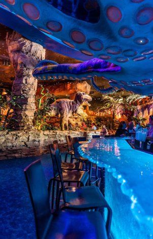 T-Rex Cafe Review - Disney Tourist Blog Orlando Disney World, Disney Springs Orlando, Beaches Resorts, Orlando Disney, Disney Florida, Disney Tourist Blog, Rainforest Cafe, Viking Cruises, Disney World Restaurants