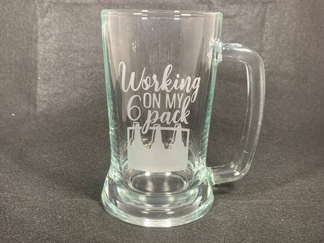 Beer Glass Cricut Ideas, Beer Mug Gifts Ideas Filled, Etched Beer Mug, Beer Glass Sayings, Beer Mug Sayings, Glass Quotes, Vinyl On Glass, Personalized Beer Mugs, Diy Beer