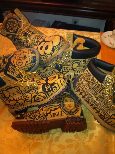 Custume Shoes, Custom Timbs, Drake Shoes, Timbs Outfit Men, Timbs Outfit, Shoe Art Ideas, Custom Timberland Boots, Timberland Custom, Customize Shoes