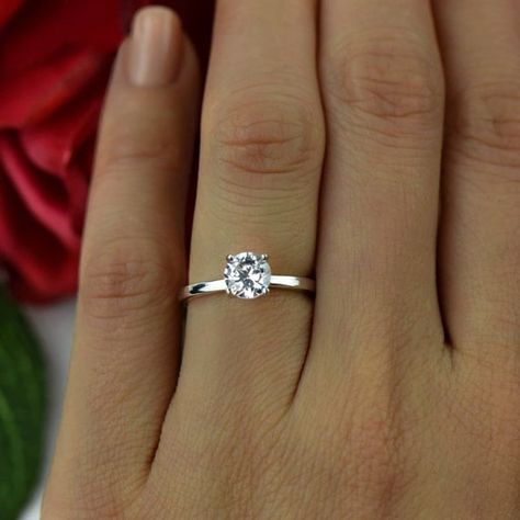 4 Prong Round Solitaire, Solitaire Engagement Ring Round, Classic Solitaire Ring, Classic Engagement Ring Solitaire, Engagement Ring Round, Round Solitaire Engagement Ring, Wedding Rings Round, Round Solitaire, Round Engagement Rings