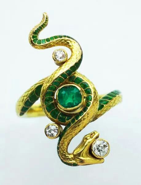 . Snake Ring Gold, Art Nouveau Ring, Bijoux Art Nouveau, Snake Jewelry, Art Nouveau Jewelry, Snake Ring, Gold Enamel, Antique Jewellery, Animal Jewelry