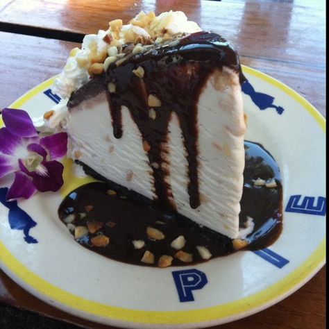 Hula Pie Recipe Hawaii, Hula Pie Recipe, Lihue Hawaii, Hula Pie, Chocolate Fudge Topping, Kaanapali Maui, Hawaii Hula, Trip To Hawaii, Canoe Club