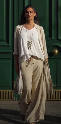 Modern Bohemian Outfits Chic, Elastic Belt Outfit, Boho Minimalist Outfits, Boho Business Attire, Modern Boho Outfit, Middle Ages Clothing, 60 Outfits, Look Boho Chic, Home Wear Women Casual