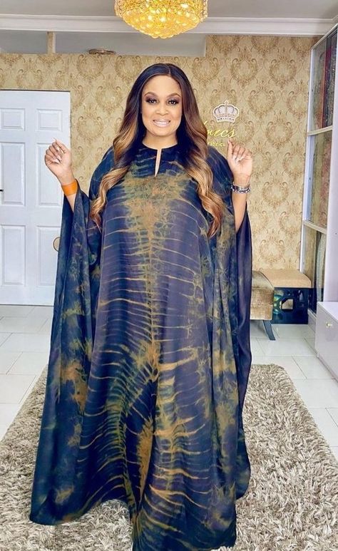 Chiffon Long Gown Styles, Flowing Gown Styles, Kampala Styles For Ladies, Batik Gown, Adire Styles For Ladies, Chiffon Long Gown, Gown Styles For Ladies, Long Gown Styles, Flowing Gown