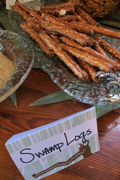 Jude's Swamp / Bayou Theme Birthday Party food ideas "SwampLogs" (pretzels with dip) Swamp Theme Party Food Ideas, Swamp Food Ideas, Frog Themed Food Ideas, Down 2 The Bayou Birthday, Swamp Party Ideas, Swamp People Birthday Party, Tiana Birthday Party Food, Alligator Party Food, Alligator Themed Food