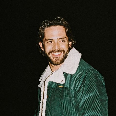 Thomas Rhett on TikTok Thomas Rhett, Country Music Singers, Country Stars, 1m Followers, Pretty Cars, My Vibe, Country Music, Short Videos, Twitter Image