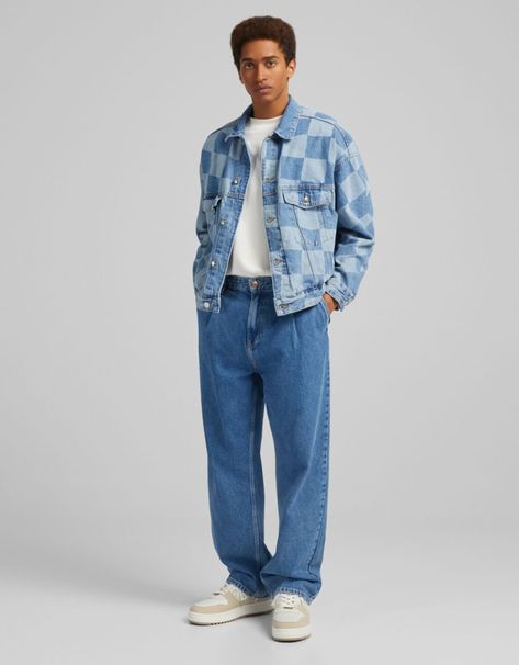 Dora Outfits, Bershka Men, Printed Denim Jacket, Street Style Outfits Men, All Jeans, Clothing Photography, Mens Fashion Casual Outfits, Men Model, Denim Jacket Men