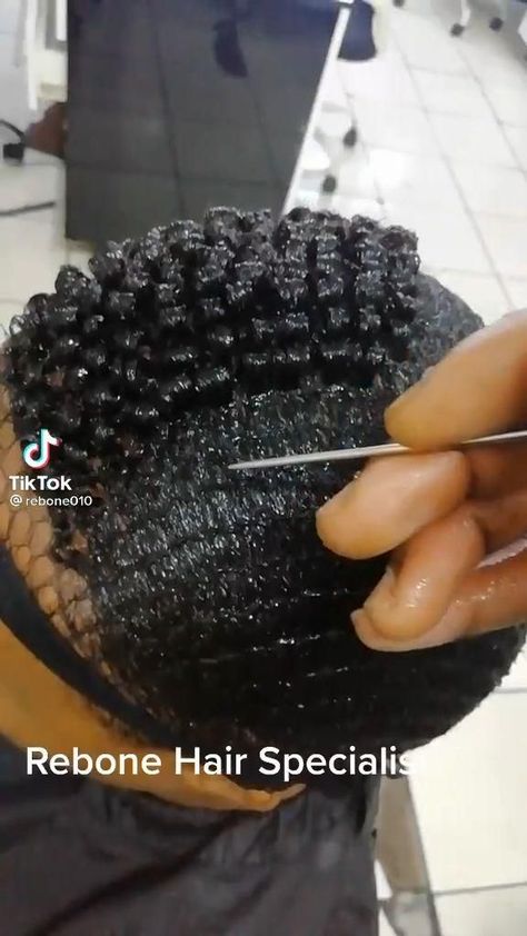 Coiling Natural Hair, Short Hair Designs, Natural Hair Cuts, Natural Hair Stylists, Natural Hair Short Cuts, African Hair Braiding Styles, Quick Weave Hairstyles, Short Sassy Hair, Natural Hair Twists