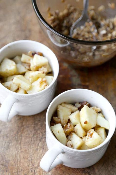 Apple Crumble Mug Cake | Pickled Plum Food And Drinks Easy Apple Crumble, Dessert In A Mug, Cake Apple, College Cooking, College Food, Buckwheat Cake, Mug Cake Recipe, Jar Recipes, Mug Cake Microwave