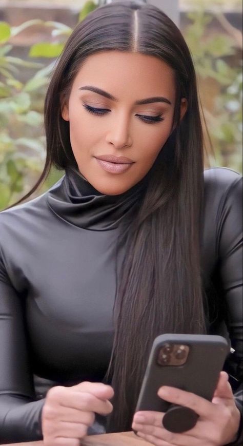 Kim Kardashian Wig, Kim Kardashian Yeezy, Kim Kardashian Family, Mario Dedivanovic, Kendall Jenner Video, Dash Dolls, Kardashian Makeup, Kim Kardashian Makeup, Kim Kardashian Hair