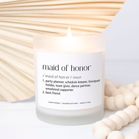 Maid of Honor Definition Cute Maid of Honor Proposal Candle - Etsy Candle Minimalist, Proposal Candles, Minimalist Candle, Maid Of Honor Proposal, Minimalist Candles, Bouquet Holder, Container Candles, Candle Wedding, Small Mason Jars