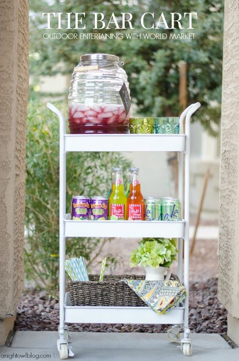 Outdoor Entertaining – The Bar Cart via A Night Owl --- #WorldMarket #bar #entertaining #decor #summer Patio Bar Cart, Black Bar Cart, Kitchen Bars, Cart Bar, Metal Bar Cart, Diy Outdoor Bar, Gold Bar Cart, Bar Exterior, Bar Cart Styling