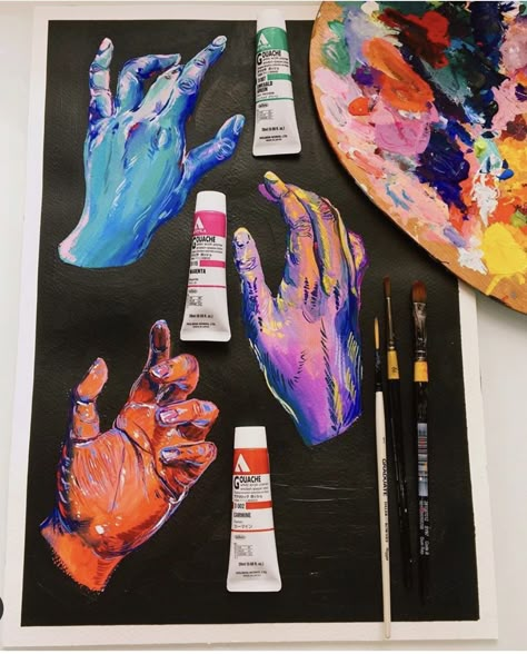 Painting Of Hands, Painting Hands, Hands Painting, Acryla Gouache, Arte Doodle, Piskel Art, A Level Art Sketchbook, Gcse Art Sketchbook, Out Of My Comfort Zone