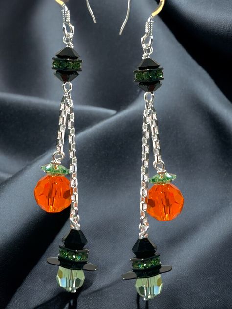 Get into the Halloween spirit with our Halloween Drop Earrings. Lightweight and full of whimsical halloween style. Completed Length: 2.5 inches ✓ Premium quality✓ Aesthetic and elegant✓ .925 sterling silver✓ Adorable Halloween Style Homemade Halloween Earrings, Dangle Bead Earrings Diy, Halloween Bead Earrings, Halloween Jewelry Diy Ideas, Handmaid Jewelry, Diy Halloween Jewelry, Halloween Earrings Diy, Jewelry Journal, Grinch Earrings