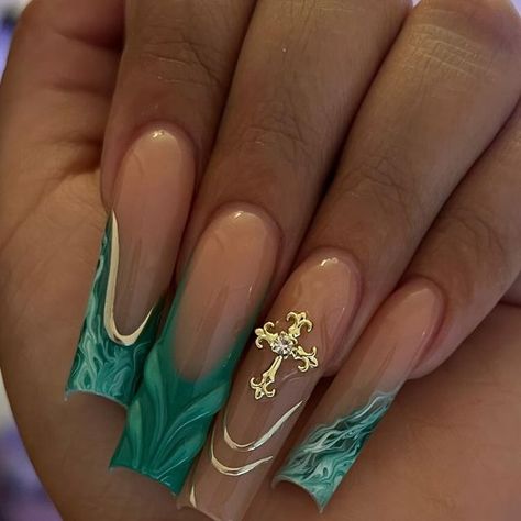 𝐈𝐑𝐄𝐍𝐄 | 𝐁𝐀𝐊𝐄𝐑𝐒𝐅𝐈𝐄𝐋𝐃,𝐂𝐀 on Instagram: "This set 🙌🏻 Inspo: @nailsxlizeth_   #661nails #longnails #shortnails #nailideas #nailinspo #nailtech #bakersfieldnails #explorepage #explore #pinknails #rednails #summernails #greennails #goldnails" Best Nails Idea, March Nails Coffin Shape, Nail Ideas Acrylic Baddie, Monet Mcmichael Nails, Cuffing Nail Design, Long Nail Inspo Baddie Design, God Nails Design, Nails With Fairy Dust, Rich Nails Design