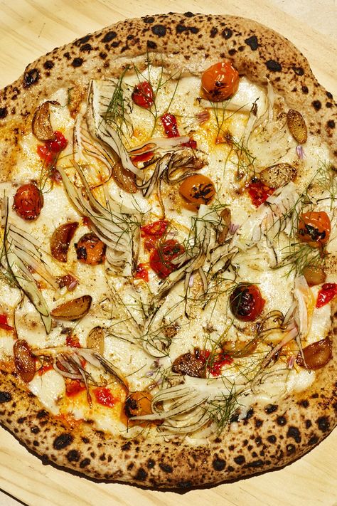 Fennel Pizza, Store Bought Pizza Dough, Fennel Pollen, Pizza Peel, Pizza Bake, Baked Fish, Pizza Recipe, Tomato Recipes, Fresh Mozzarella