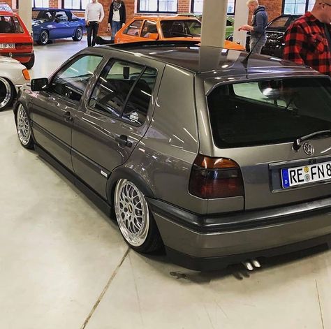 Vw Golf Vr6, Jetta Vr6, Vw Golf 3, Vw R32, Golf Mk3, Vw Golf Mk4, Slammed Cars, Vw Ideas, Golf Inspiration