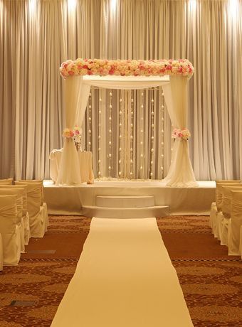 Wedding Hall Decorations, Disney Wedding Dresses, Mandap Decor, Marriage Decoration, Desi Wedding Decor, Beautiful Wedding Decorations, Wedding Backdrop Decorations, Wedding Mandap, Wedding Design Decoration