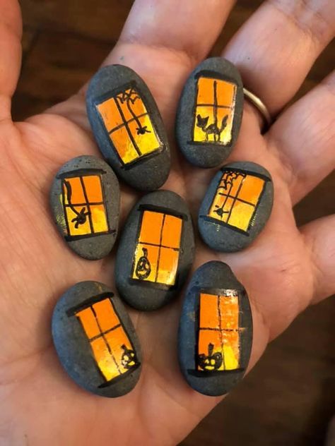 Tiny Rock Painting, Tree Rock Painting Ideas, Halloween Themed Bedroom, Glass Spider, Spooky October, Halloween Breakfast, Idea For Halloween, Diy Rock Art, Halloween Rocks