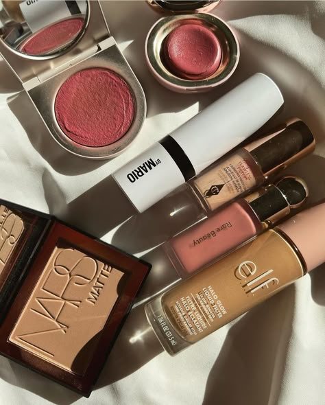 Designer Makeup Products Aesthetic, Aesthetic Pictures Makeup Products, Vintage Makeup Aesthetic Products, Aesthetic Pictures Of Makeup Products, Pink Makeup Collection Aesthetic, Makeup Order, Expensive Makeup, Indie Makeup, Dior Makeup