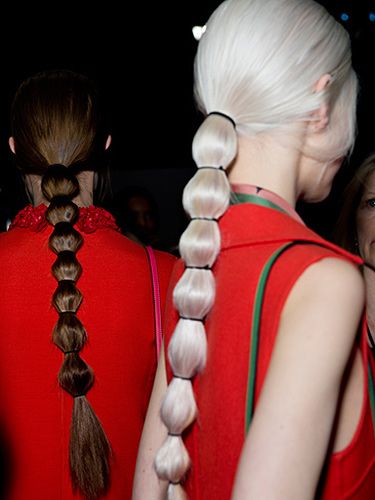 Easy catwalk hairstyles to copy from Fashion Week A/W 2014 Catwalk Hair, Timeless Hairstyles, Fashion Week Hair, Hairstyles Simple, High Fashion Hair, Runway Hair, Asymmetrical Hairstyles, Editorial Hair, Funky Hairstyles