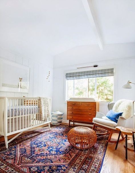 10 Amazing Pinterest Boards For Nursery Inspiration - New York Family Magazine Bohemian Nursery, Amber Interiors, Gender Neutral Nursery, Baby's Room, Modern Nursery, Nursery Inspiration, Mid Century Modern House, Nursery Design, Nursery Neutral