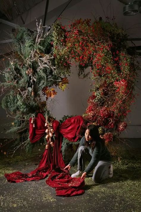 Not Your Average Christmas Tree- 9 Unique Holiday Tree Decorating Ideas & Inspiration | The Savvy Heart | Interior Design, Décor, and DIY Christmas Vinette Ideas, Christmas Wreath Hanging, Christmas Installation, Hanging Installation, Floral Christmas Tree, Designer Christmas, Wreath Hanging, Christmas Backdrop, Unique Christmas Trees