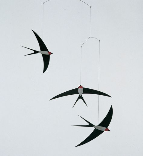 This Flensted Mobiles Swallow Mobile from Denmark looks like a Charley Harper illustration come to life, doesn't it? I've always been fond of the aerodynamic beauty of swallows. Mobile Sculpture, Bird Mobile, Cute Blankets, Paper Birds, Mobile Art, Kinetic Art, Kinetic Sculpture, Hanging Mobile, Nursery Mobile