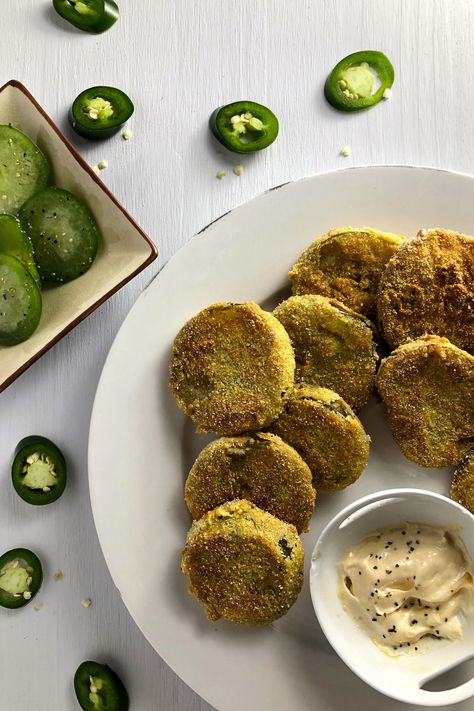 Have you ever tried fried green tomatoes? How about fried green tomatillos? :-) Great as an appetizer or try them on hamburgers slathered with garlic mayo! #tomatillo #easysidedish Fried Green Tomatillos, Fried Tomatillos, Tomatillo Recipes, State Of Alabama, Garlic Mayo, Fried Green, Fried Green Tomatoes, Green Tomatoes, Garden Recipes