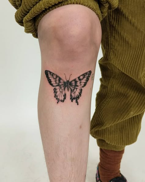 Adria Mercuri, Butterfly Moth Tattoo, Creation Tattoo, Tiger Butterfly Tattoo, Nature Lover Tattoo, Realistic Butterfly Tattoo, Blue Butterfly Tattoo, Lover Tattoo, Butterfly Eyes