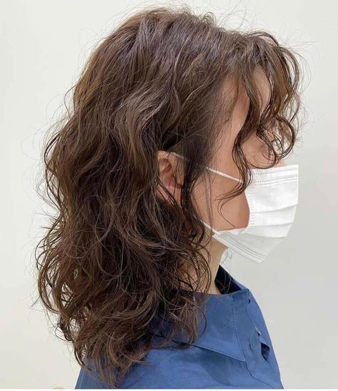 Long Naturally Curly Hair, Naturally Wavy Hair Cuts, Wavy Layered Hair, Shaggy Layers, Cascading Curls, Shoulder Length Curly Hair, Natural Curly Hair Cuts, Layered Curly Hair, Layered Haircuts For Medium Hair