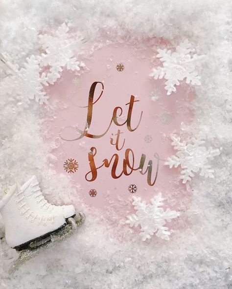 Louise on Instagram: “Let it snow, let it snow, let it snow 🎶 . Who’s dreaming of a white Christmas? . ❄️❄�️❄️❄️❄️❄️❄️❄️❄️❄️❄️❄️ . A little sprinkling of snow on…” Pink And White Christmas Aesthetic, Christmas Aesthetic Pink, Pink Snow Flakes Wallpaper, Pink Snowy Aesthetic, Pink Snowflakes Wallpaper, White Christmas Aesthetic, Pink Snowy Background, Pink White Christmas, Pink Snowflake Background