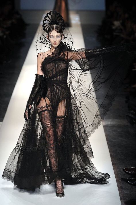 Gaultier Couture, Jean Paul Gaultier Haute Couture, Givenchy Couture, High Fashion Couture, Paul Gaultier Spring, Dress Couture, 90s Runway Fashion, Elie Saab Couture, Runway Fashion Couture