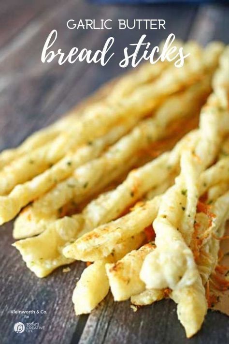 Garlic Butter Bread Sticks made with Puff Pastry, Garlic Butter and Parmesan Cheese | Easy to Make Recipe | Puff Pastry Recipes | TodaysCreativeLife.com Garlic Butter Bread, Garlic Butter For Bread, Make Garlic Butter, Homemade Garlic Butter, Viral Recipes, Cheese Puff Pastry, Butter Bread, Bread Sticks, Puff Pastry Recipes