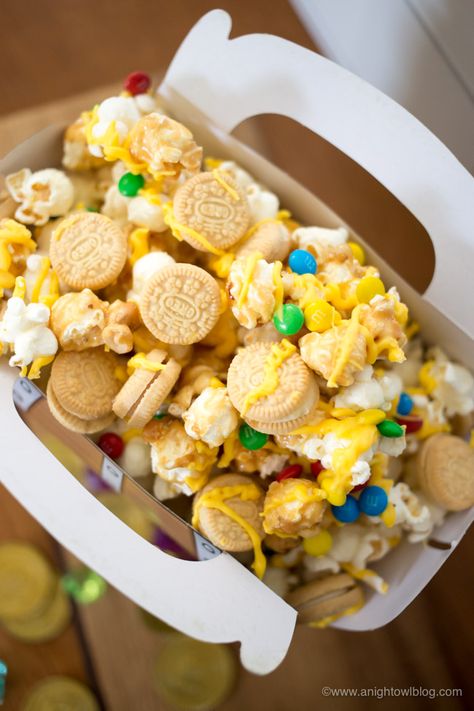 Pirate Themed Desserts, Pirates Of The Caribbean Movie Night, Pirates Of The Caribbean Snacks, Pirate Snacks For Kids, Pirate Popcorn, Peter Pan Movie Night, Caribbean Snacks, Pirate Snacks, Daycare Food Ideas