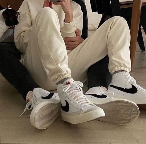 Couple Fits, Sneaker Trend, Matching Couple Outfits, Relationship Goals Pictures, Blazer Mid, Cute Relationship Goals, Nike Blazer, Couple Outfits, Couple Aesthetic