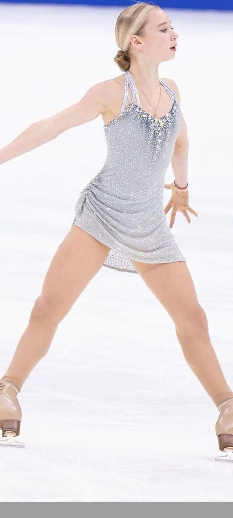 Simple Figure Skating Dresses, White Figure Skating Dress, Ice Skater Dress, Skating Costumes, Figure Skating Costumes, Ice Skating Dresses, Figure Skaters, Skating Dress, Figure Skating Dresses