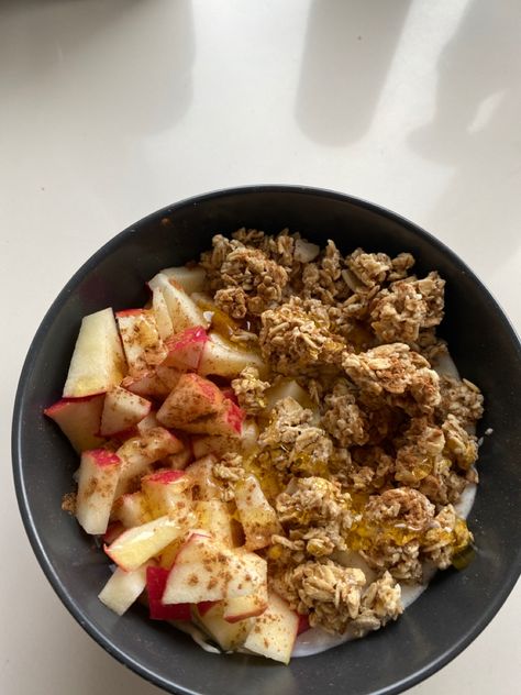 Muesli And Yogurt, Apple Cinnamon Yogurt Bowl, Cinnamon Apple Yogurt Bowls, Yoghurt Bowl Aesthetic, Yogurt And Granola Breakfast, Apple Yogurt Bowl, Yogurt Granola Bowl, Apple And Yogurt, Granola Yogurt Bowl