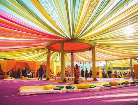 Hindu Wedding Decorations, Indian Wedding Decorations Receptions, Wedding Tent Decorations, Indian Wedding Theme, Wedding Hall Decorations, Wedding Entrance Decor, Wedding Stage Design, Mandap Decor, Desi Wedding Decor