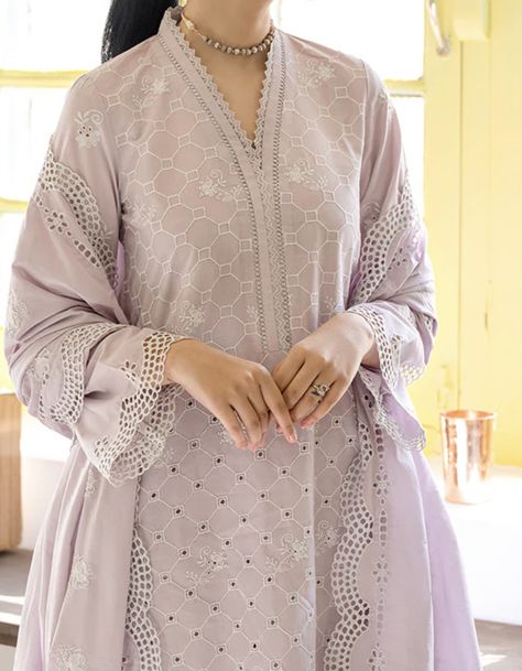 Chicken Kari Neck Design, Chikan Kari Kurti Designs, Chikan Kurti Designs Latest, Lace Suits, Krishna Mandir, Chicken Dress, Pakistani Women Dresses, Lace Suit, Lace Dress Design