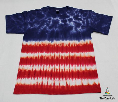 Tutorial video showing and explaining how to make a red, white, and blue patriotic tie dye shirt. Patriotic Tie Dye Shirts Diy, 4th Of July Tie Dye Shirts Diy, Fourth Of July Tie Dye Shirts, Patriotic Tie Dye Shirts, Red White And Blue Tie Dye, Patriotic Tie Dye, Tshirt Tie, Tie Dye Tutorial, Tie Dye Shirts Patterns