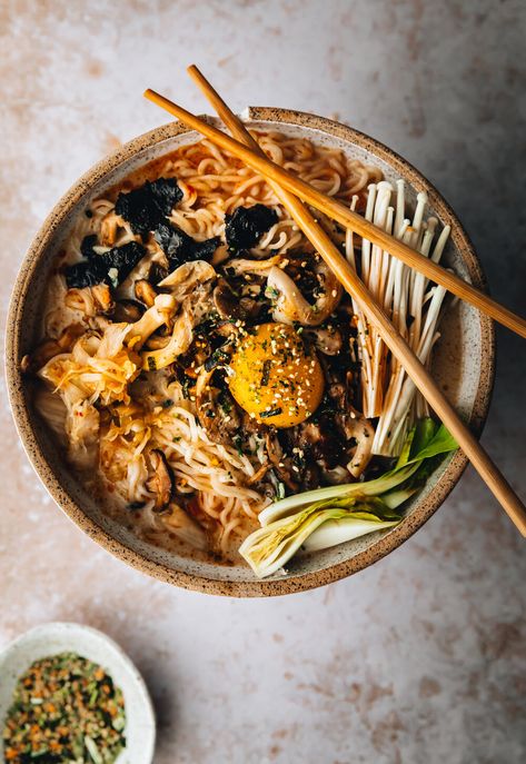 Dashi Broth Ramen with Coconut Milk and Mushrooms — Bravo Jenny Ramen Dinner, Mushroom Ramen, Vegetarian Ramen, Dashi Broth, Ramen Bowls, Bowl Of Ramen, Food Collection, Food Crush, Ramen Recipes