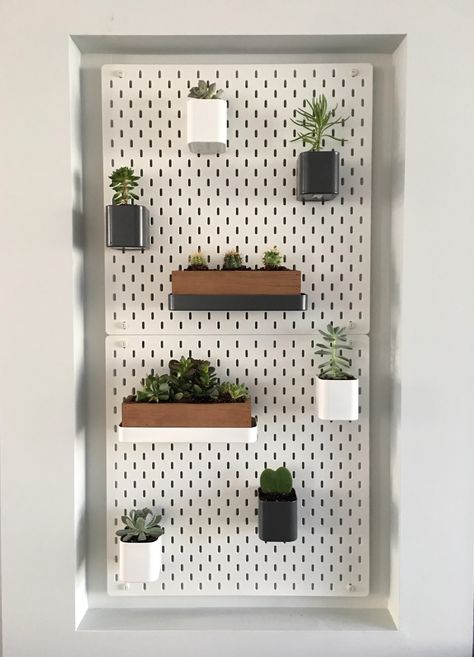 Skådis Ikea, Peg Board Walls, Sunroom Makeover, Ikea Pegboard, Ikea Plants, Bedroom Redesign, Hot Tub Deck, Ikea Hack Ideas, Art Studio At Home