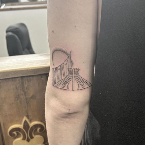 phil blake tattoo dead club city nothing but thieves What an absolute pleasure it was to tattoo my buddy @philblake from @nothingbutthieves yesterday. I absolutely loved doing this for you… | Instagram Nothing But Thieves, City Tattoo, January 25, Tattoo Pattern, My Buddy, World Music, Arm Tattoo, Celebrity Photos, I Tattoo