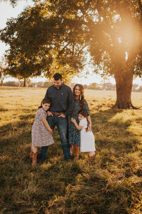 Horse Family Pictures, Daily Rhythm, Raising Cattle, Horse Lessons, Rural Lifestyle, Farm Business, Business Ownership, Independent Reading, Good Wife